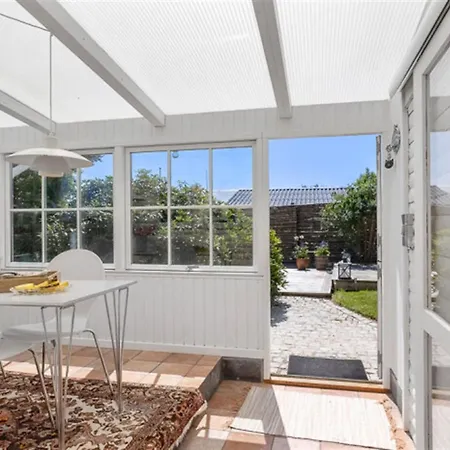 Lilie - 150m From The Sea By Interhome Store Anslet